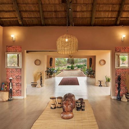 The Nkhosi Livingstone Lodge And Spa Екстериор снимка