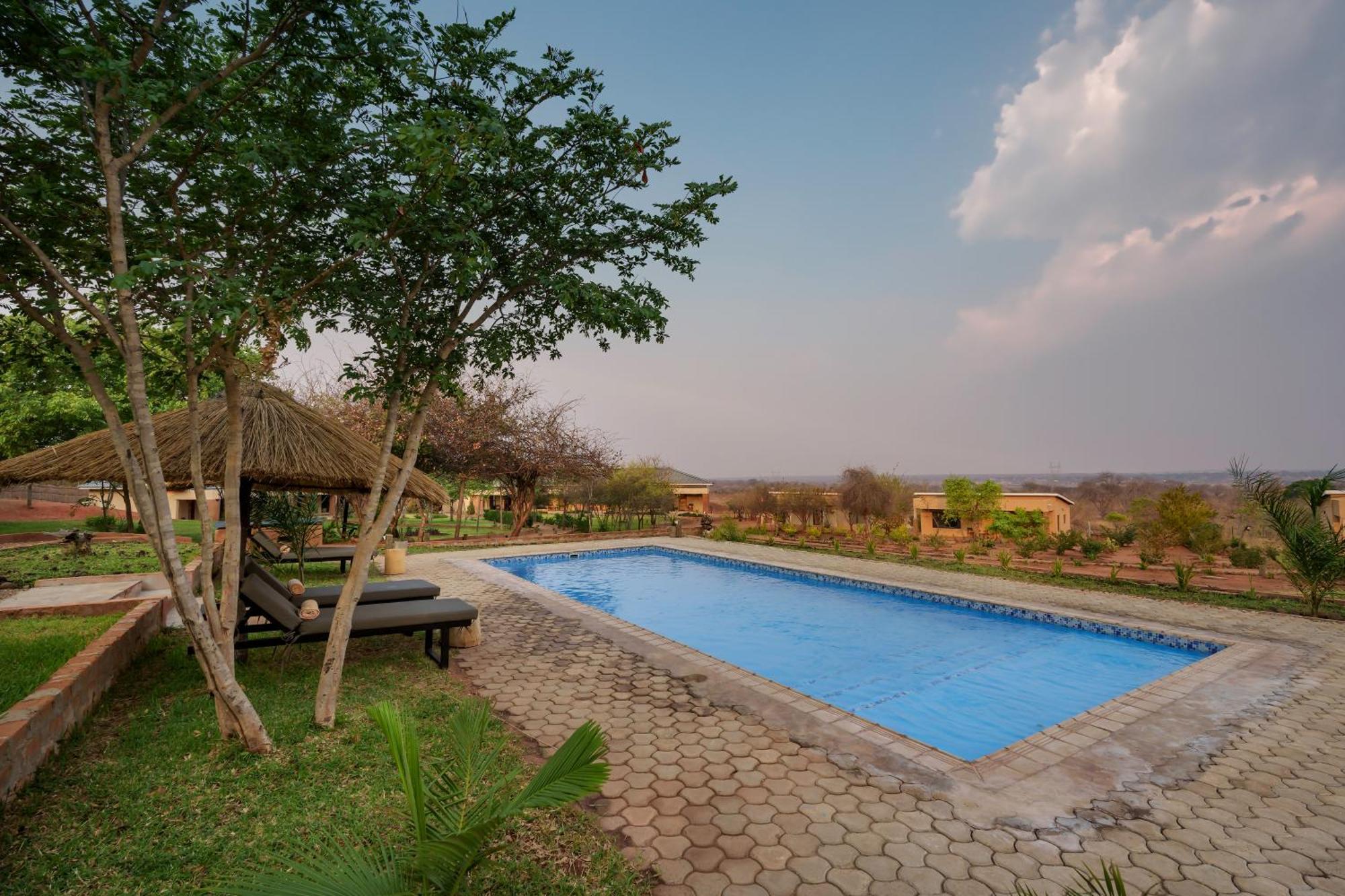 The Nkhosi Livingstone Lodge And Spa Екстериор снимка