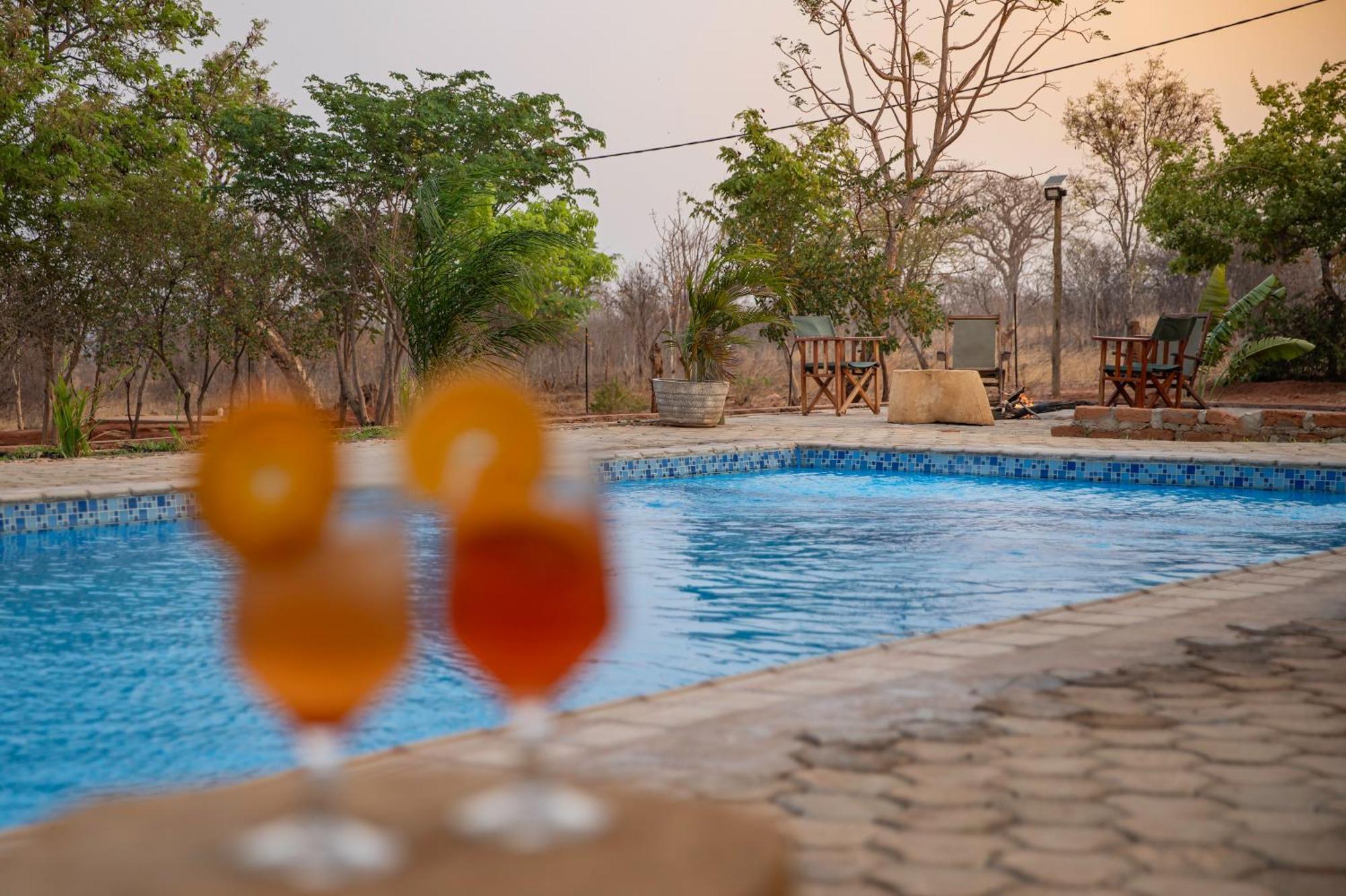 The Nkhosi Livingstone Lodge And Spa Екстериор снимка