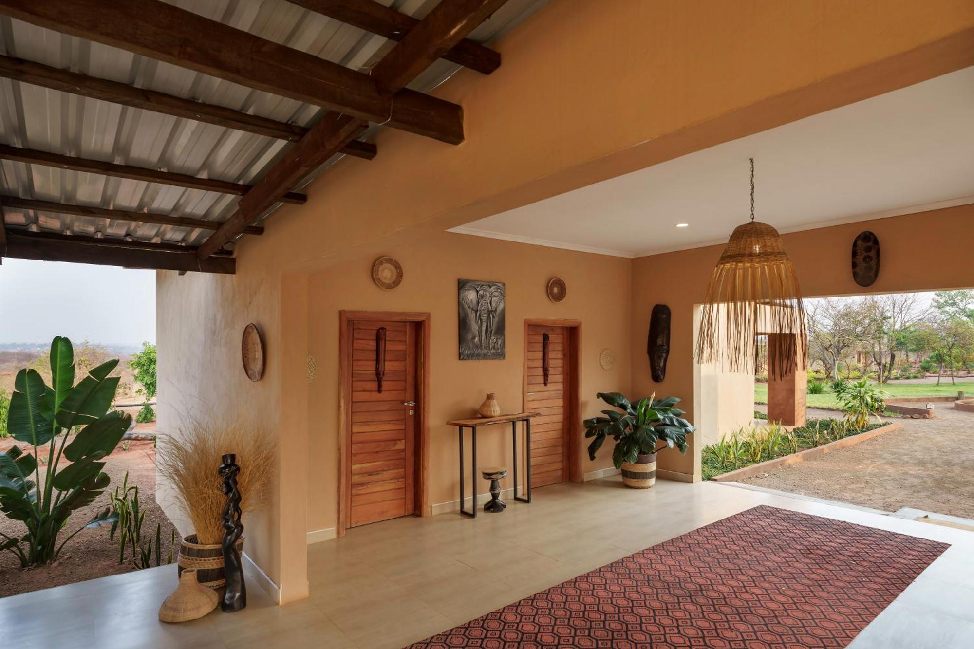 The Nkhosi Livingstone Lodge And Spa Екстериор снимка