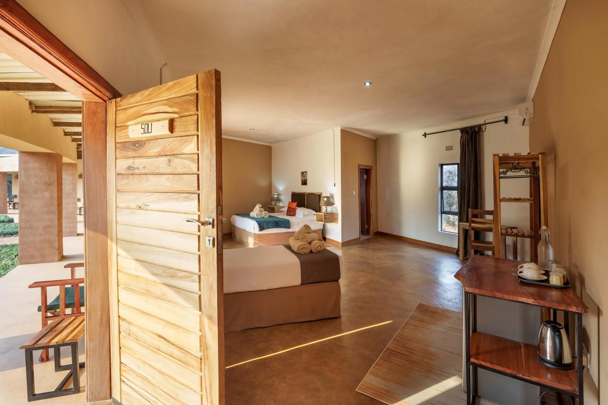 The Nkhosi Livingstone Lodge And Spa Екстериор снимка